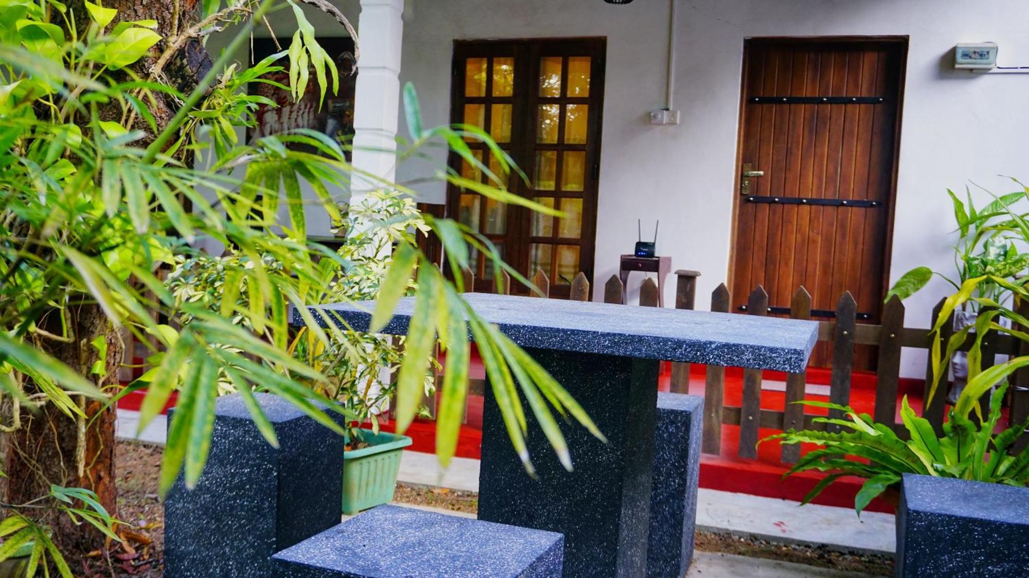 Lake Island Home Stay Dambulla Dış mekan fotoğraf